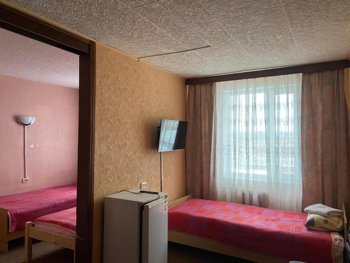 Riverside Motel Jelgava Exteriör bild
